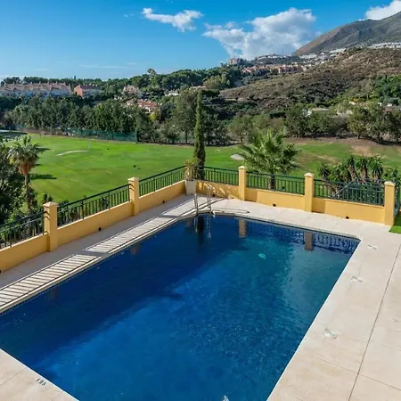 Fabulous Golf Front Apartment With Pool And Seaview Benalmádena Zewnętrze zdjęcie