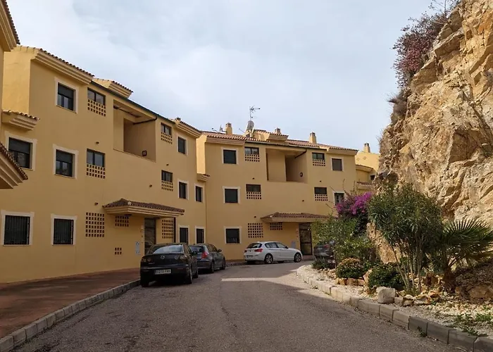 Fabulous Golf Front Apartment With Pool And Seaview