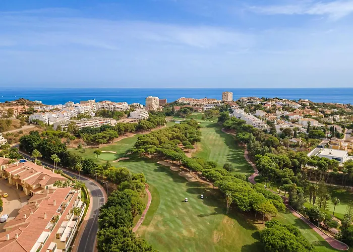 Fabulous Golf Front Apartment With Pool And Seaview