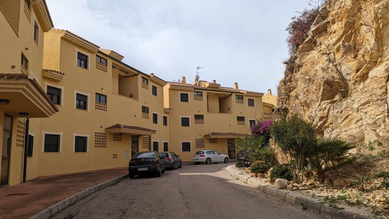 Fabulous Golf Front With Pool And Seaview Apartament *